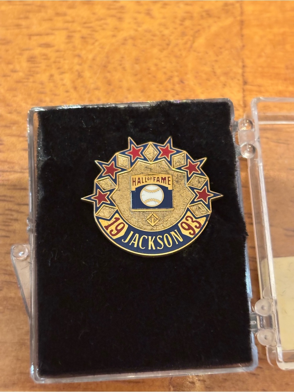 1993 Reggie Jackson Baseball Hall Of Fame Induction Press Pin MLB